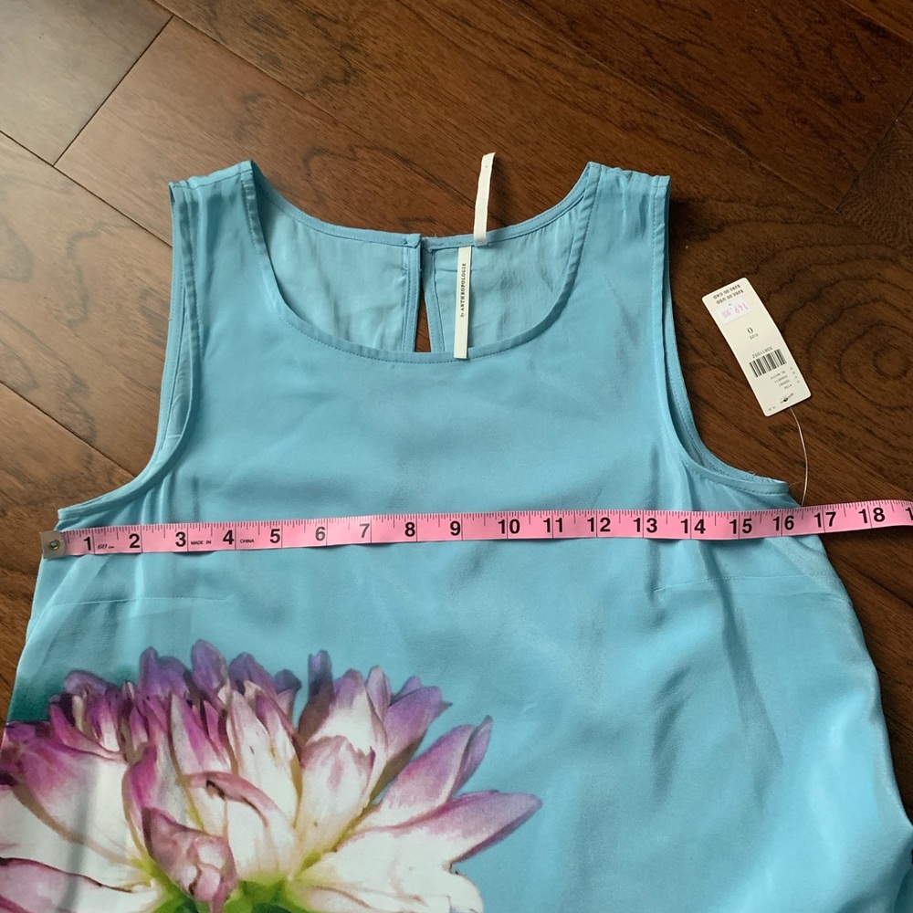 NWT Anthropologie Photorealistic silk dress - Picture 4 of 9